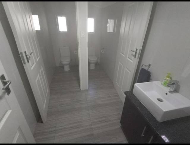 OFFICE FOR SALE IN HIGHBURY